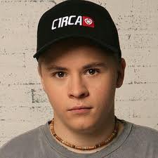 Gustav 9